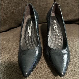 Walking Cradles Women’s 7.5 Heels